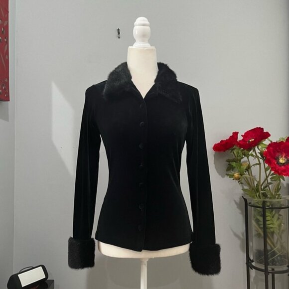 NEW Outlaw Vintage Velour Button Front Faux Fur Trimmed Long Sleeve Shirt Jacket - Picture 1 of 16